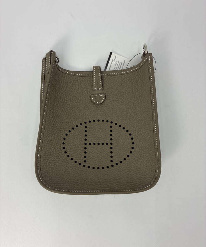 HERMES กระเป๋าถือ