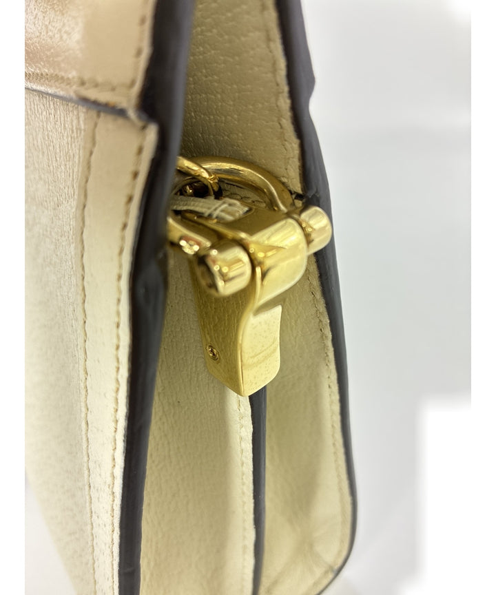 GUCCI กระเป๋าสะพาย