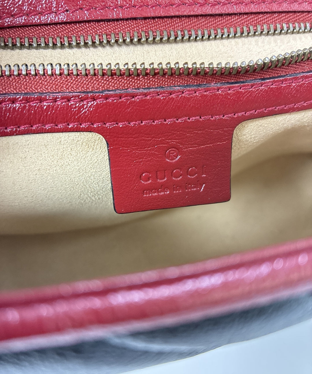 GUCCI กระเป๋าสะพาย