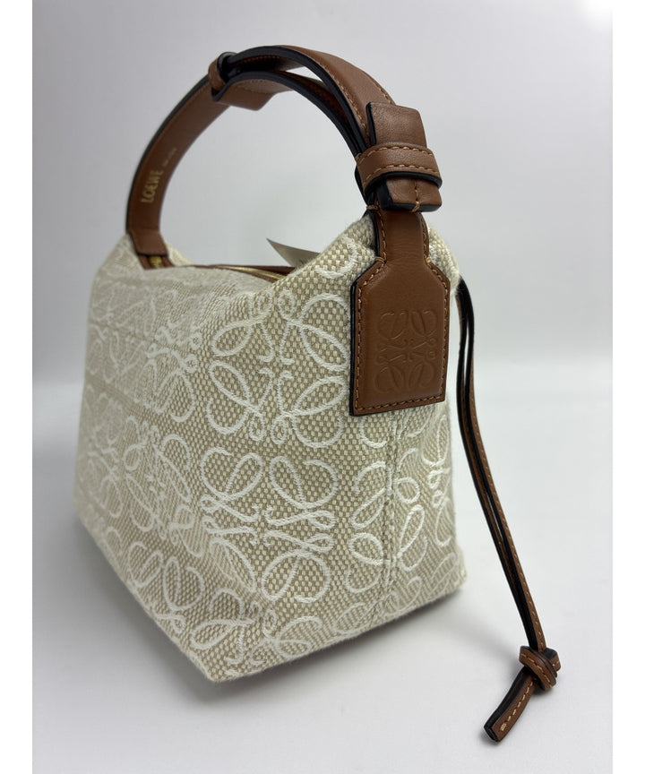 LOEWE กระเป๋าถือ