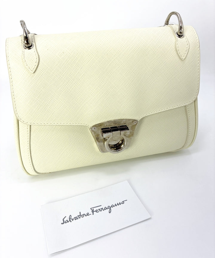 Salvatore Ferragamo กระเป๋าสะพาย
