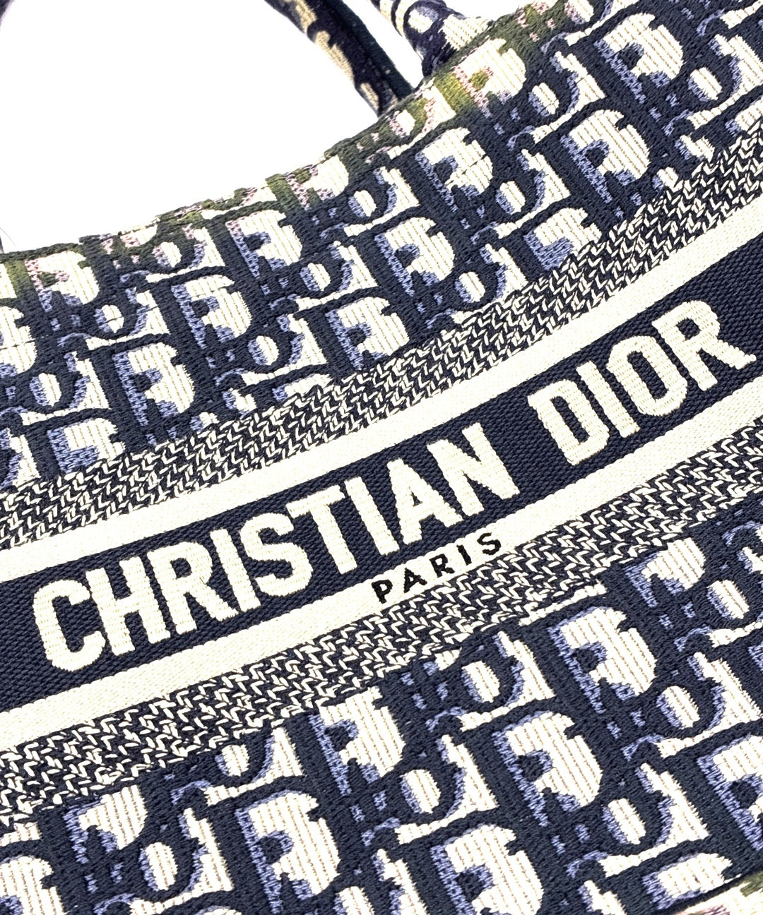 Christian Dior กระเป๋าถือขนาดใหญ่