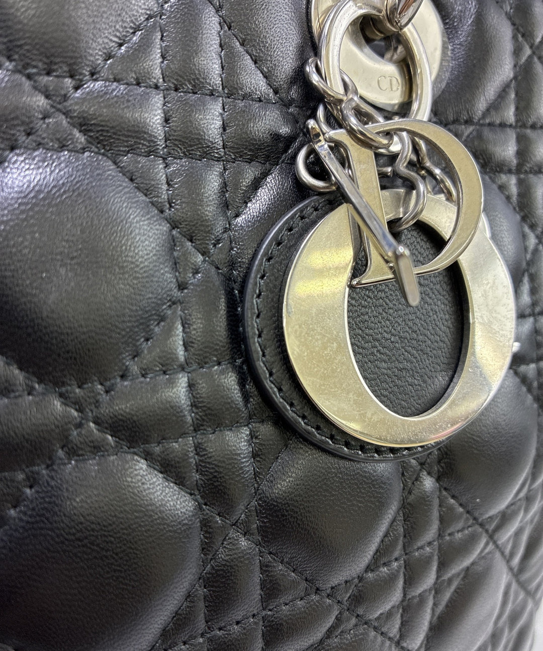 Christian Dior กระเป๋าถือ