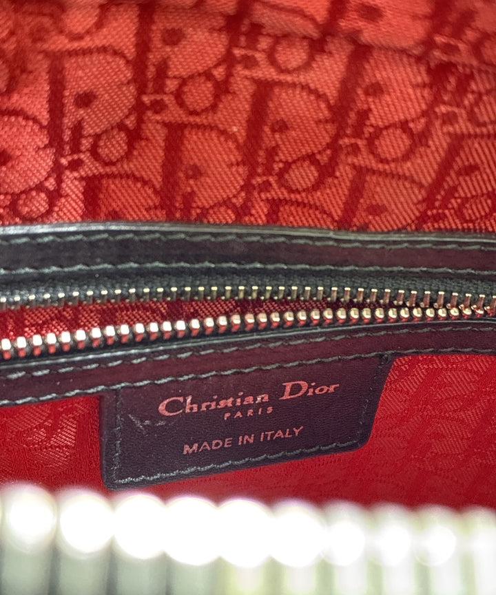 Christian Dior กระเป๋าถือ