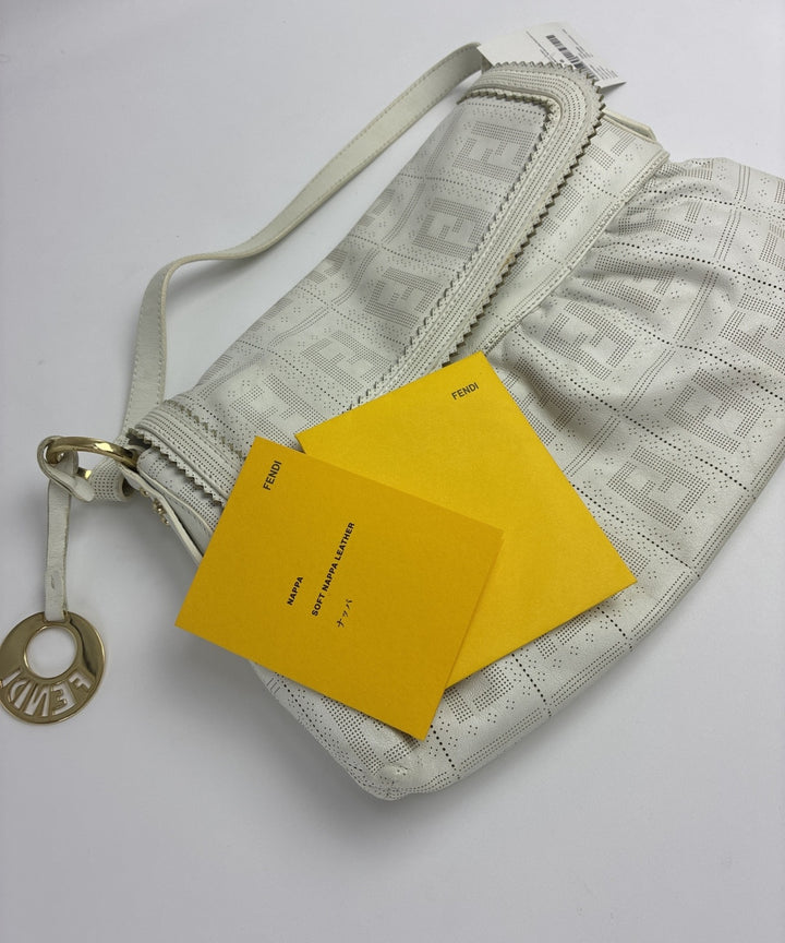 FENDI กระเป๋าถือ