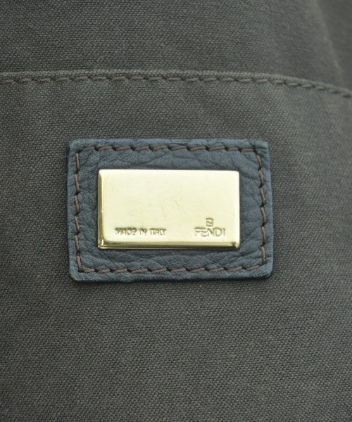 FENDI กระเป๋าสะพาย