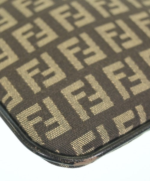 FENDI กระเป๋าสะพาย