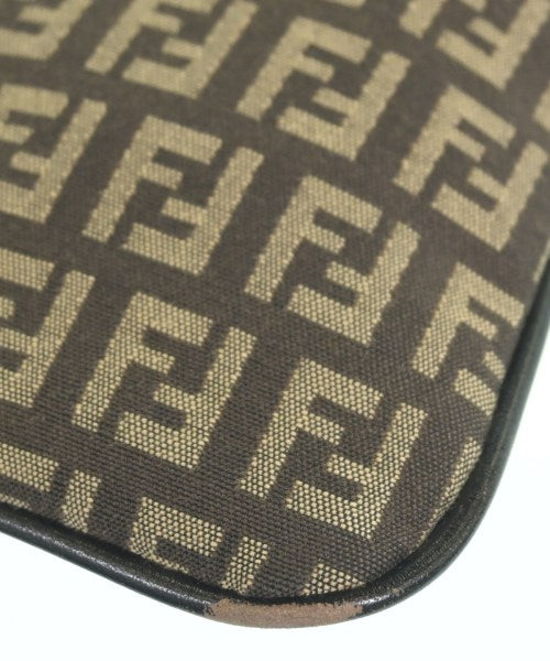 FENDI กระเป๋าสะพาย