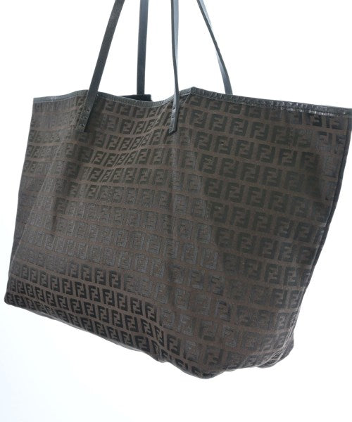FENDI กระเป๋าถือขนาดใหญ่