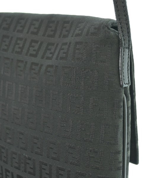 FENDI กระเป๋าสะพาย