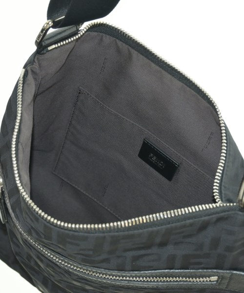 FENDI กระเป๋าสะพาย