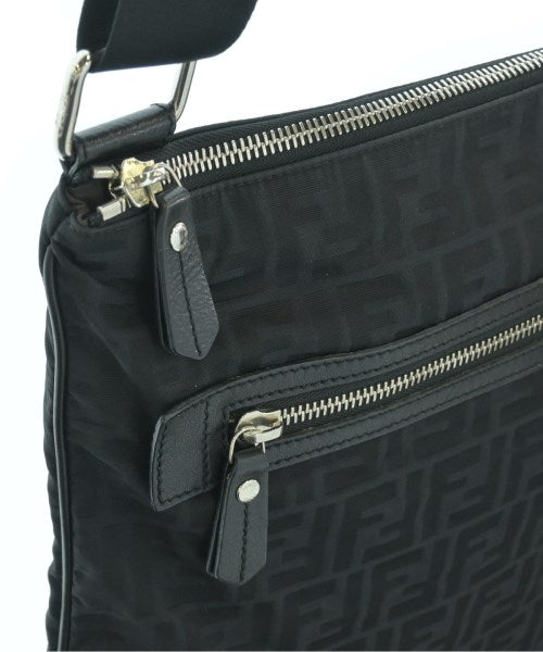 FENDI กระเป๋าสะพาย