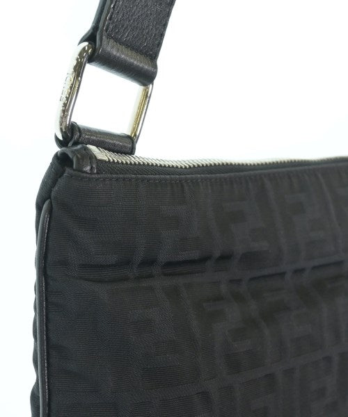 FENDI กระเป๋าสะพาย