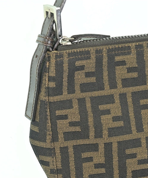 FENDI กระเป๋าสะพาย