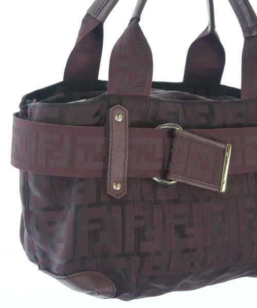 FENDI กระเป๋าถือขนาดใหญ่