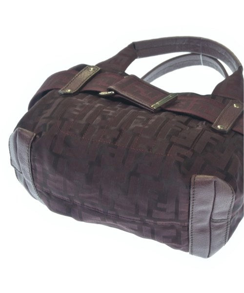 FENDI กระเป๋าถือขนาดใหญ่