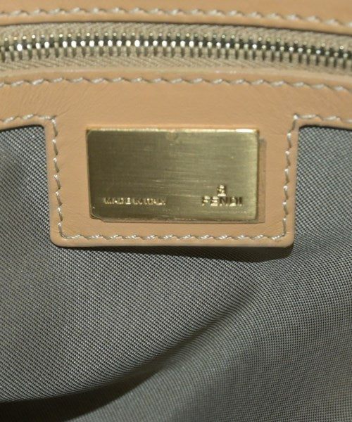 FENDI กระเป๋าสะพาย