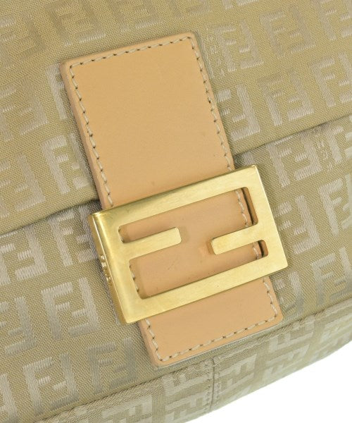 FENDI กระเป๋าสะพาย