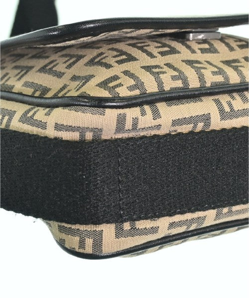 FENDI กระเป๋าสะพาย