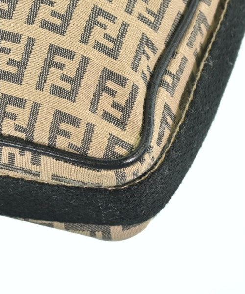 FENDI กระเป๋าสะพาย