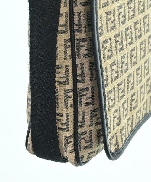 FENDI กระเป๋าสะพาย