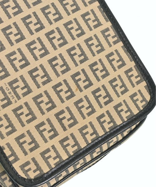 FENDI กระเป๋าสะพาย