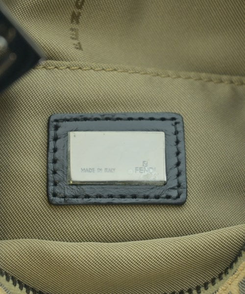 FENDI กระเป๋าสะพาย