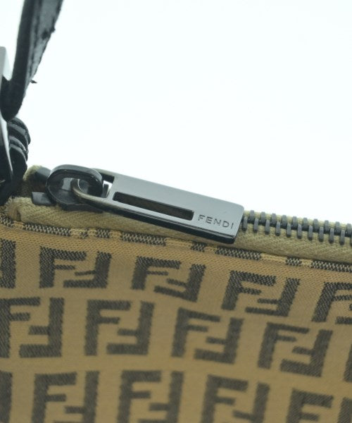 FENDI กระเป๋าสะพาย