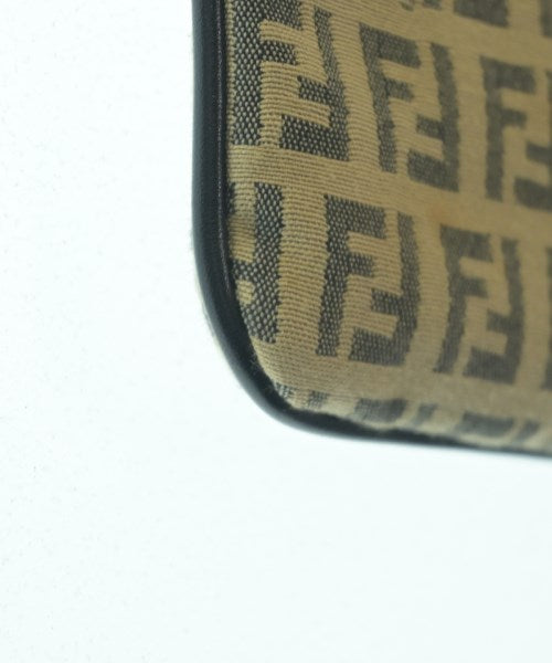 FENDI กระเป๋าสะพาย