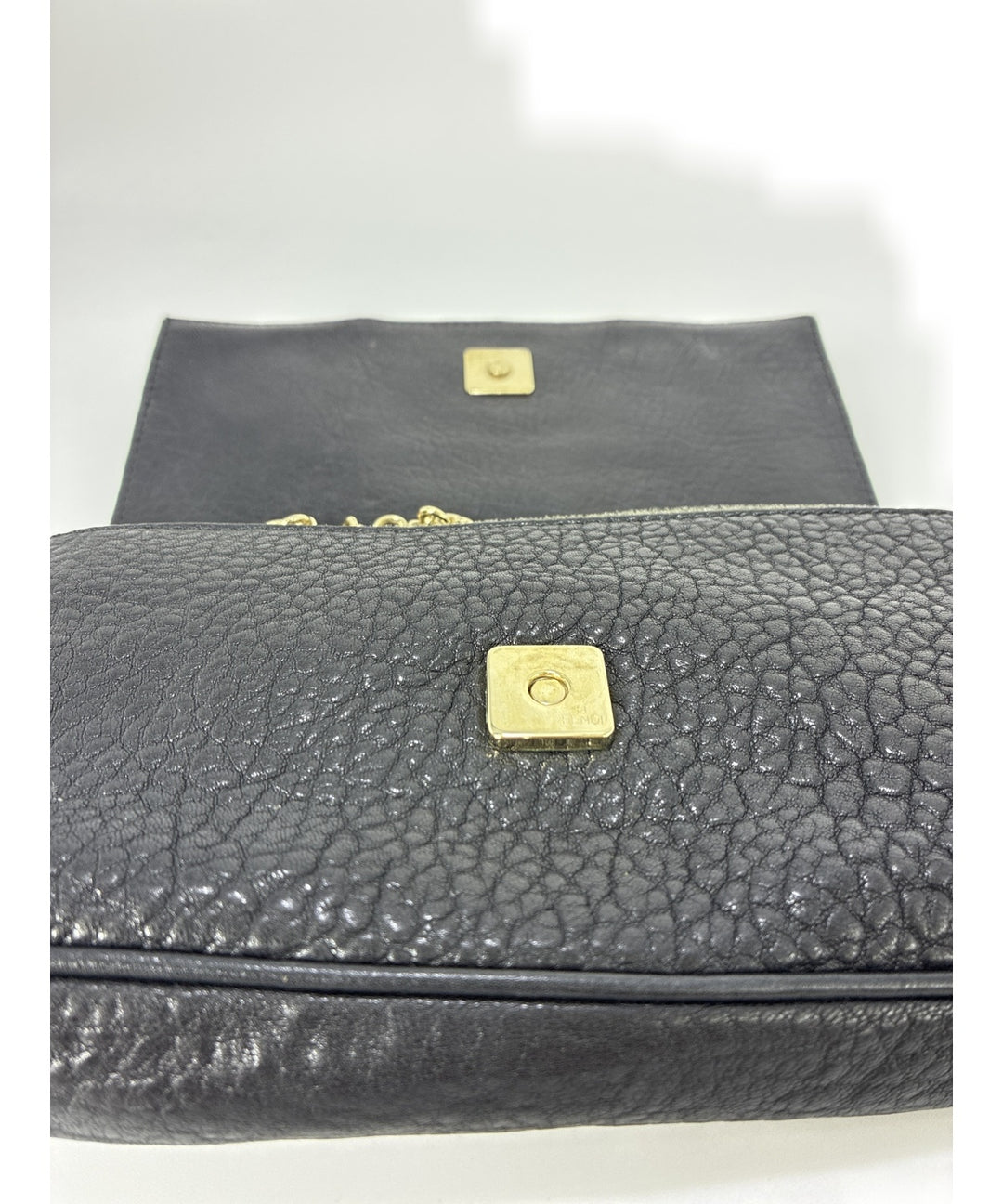 FENDI กระเป๋าสะพาย