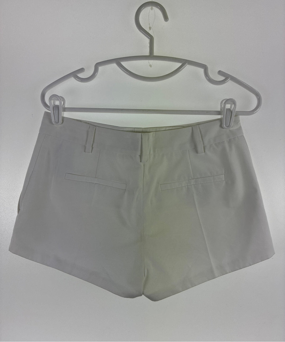 VALENTINO กางเกงขาสั้น