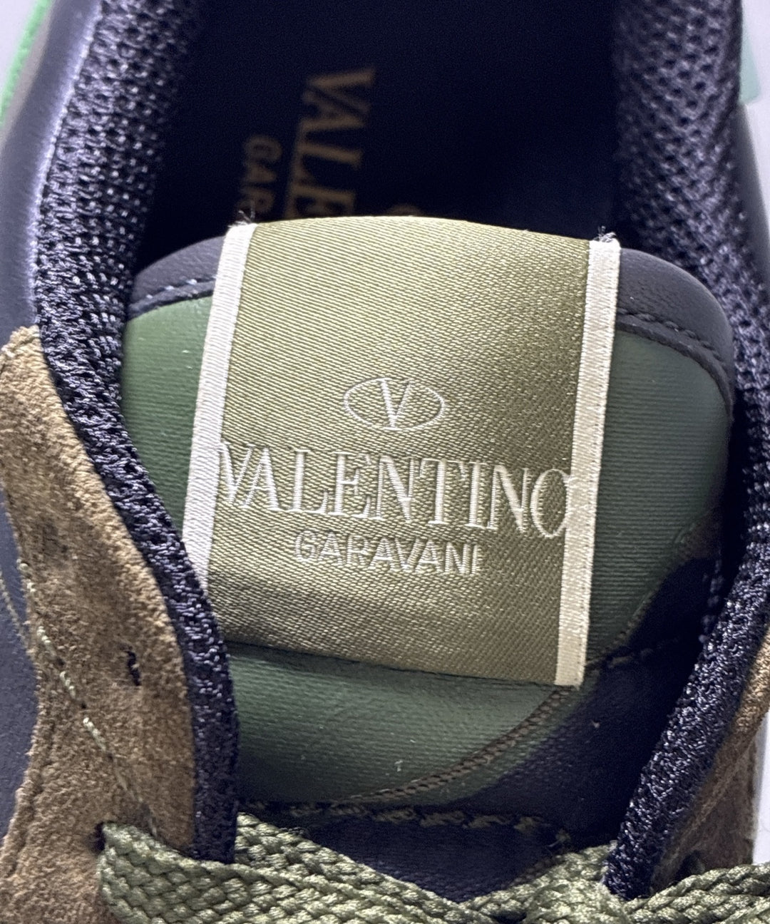 VALENTINO รองเท้าผ้าใบ