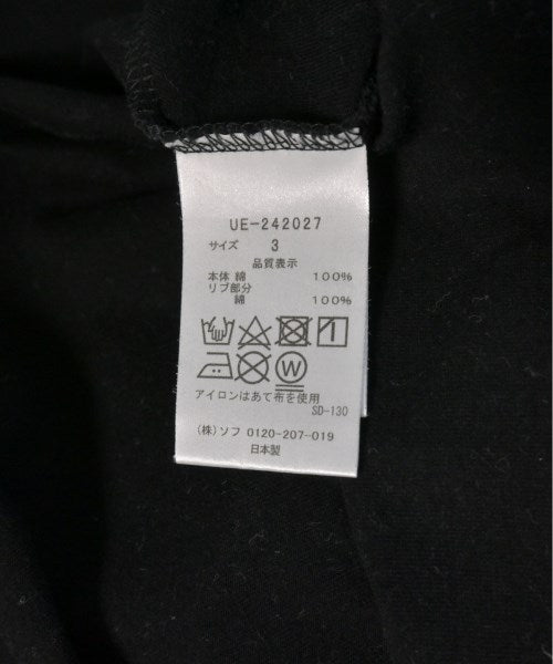 uniform experiment เสื้อยืด/เสื้อท็อปส์
