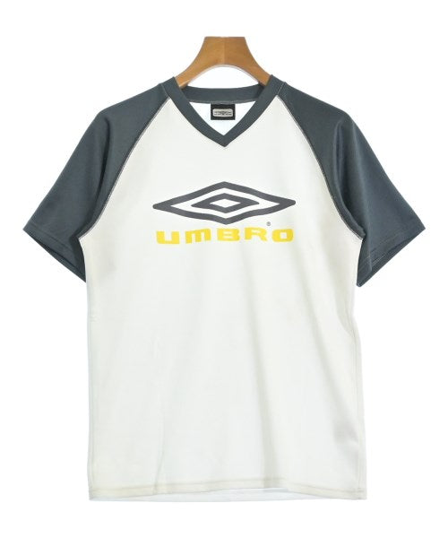 UMBRO เสื้อยืด/เสื้อท็อปส์