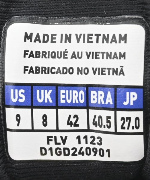 Graphpaper รองเท้าผ้าใบ