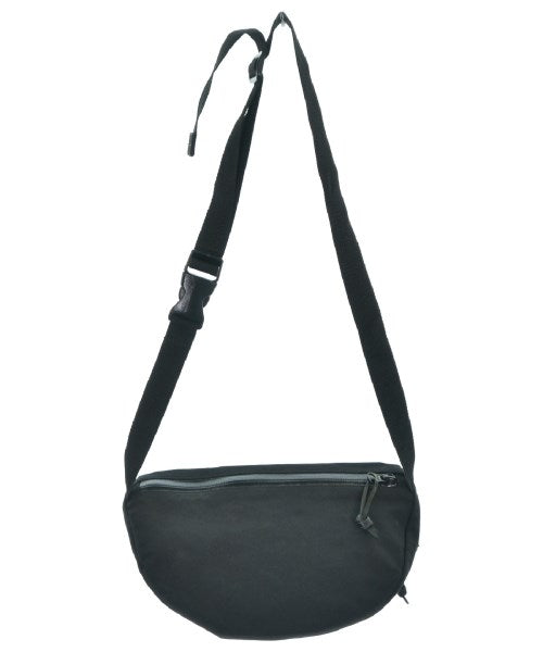 DRESSEDUNDRESSED กระเป๋าสะพาย