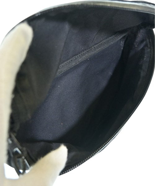 DRESSEDUNDRESSED กระเป๋าสะพาย