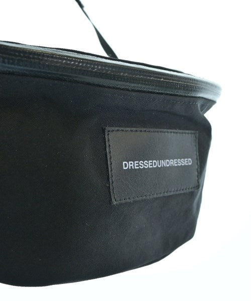DRESSEDUNDRESSED กระเป๋าสะพาย