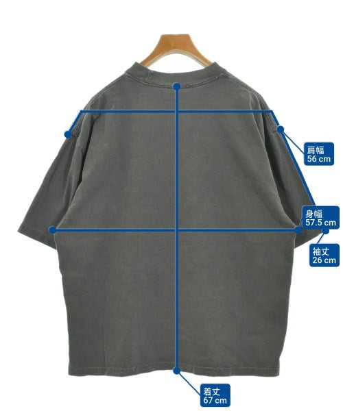 is-ness เสื้อยืด/เสื้อท็อปส์