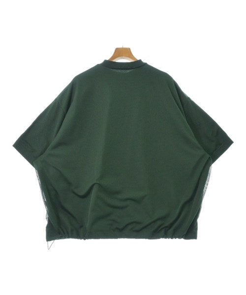 is-ness เสื้อยืด/เสื้อท็อปส์