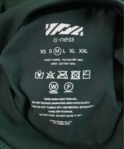 is-ness เสื้อยืด/เสื้อท็อปส์