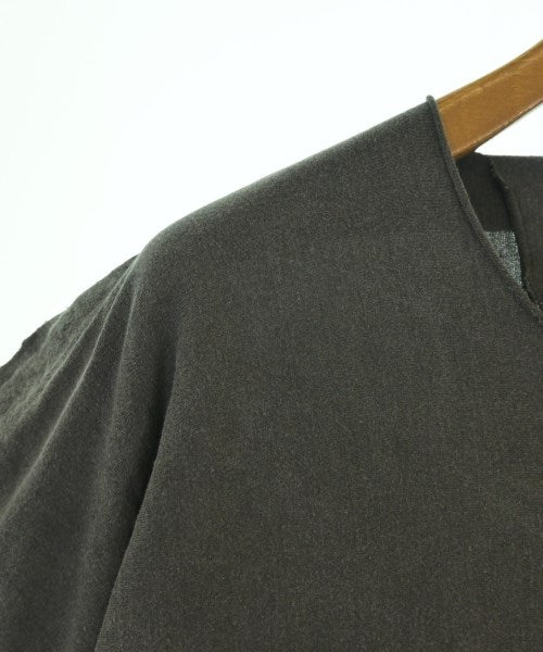 bodysong. เสื้อยืด/เสื้อท็อปส์