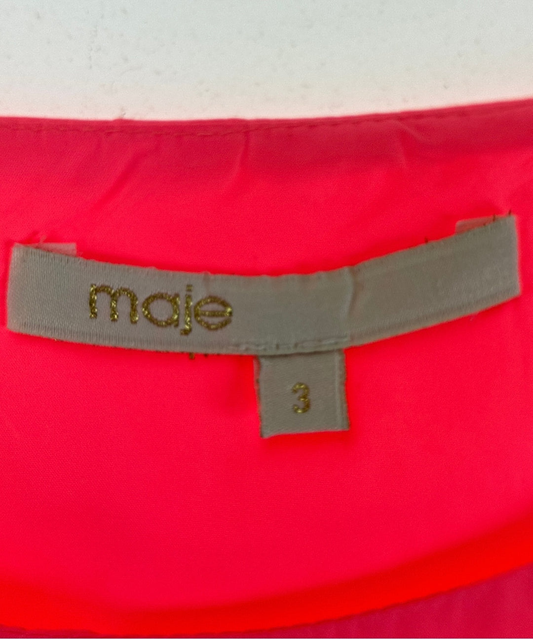 maje เสื้อสตรี