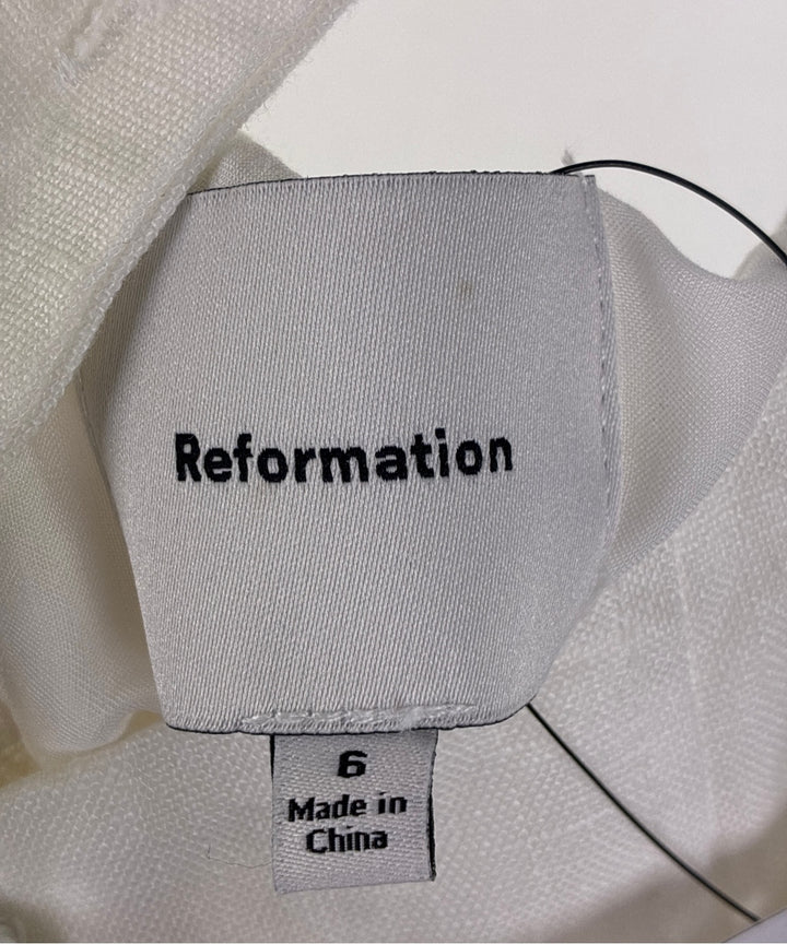 REFORMATION เสื้อสายเดี่ยว