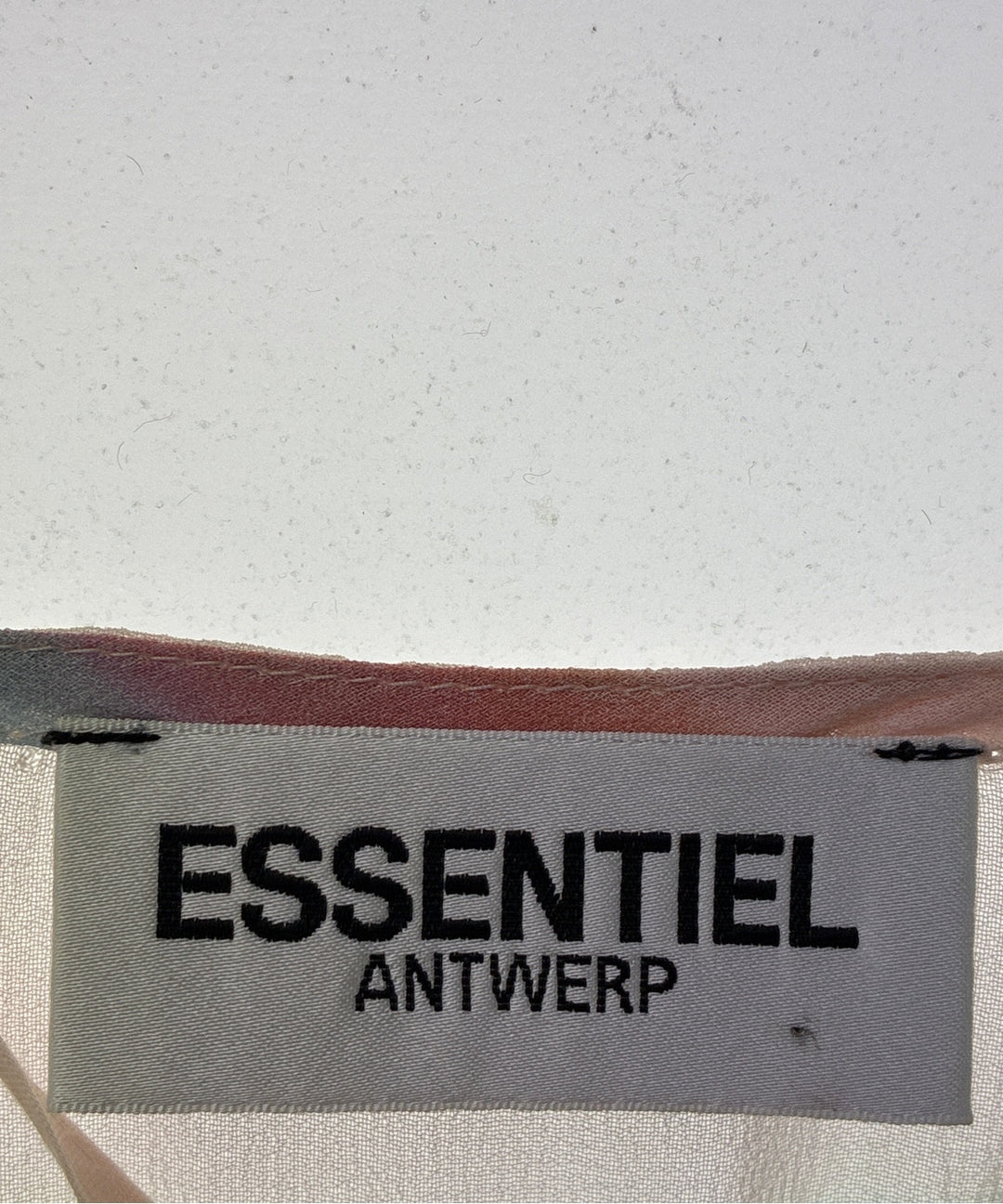 ESSENTIEL Antwerp เสื้อสตรี