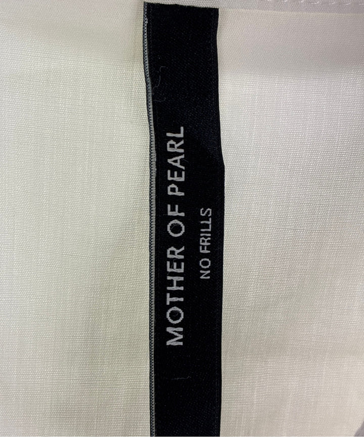 Mother of Pearl เสื้อสตรี