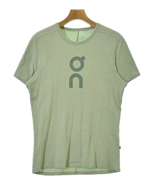 On เสื้อยืด/เสื้อท็อปส์