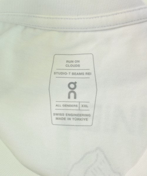 On เสื้อยืด/เสื้อท็อปส์
