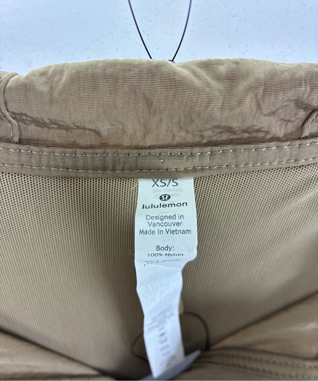 lululemon เสื้อพาร์กาภูเขา