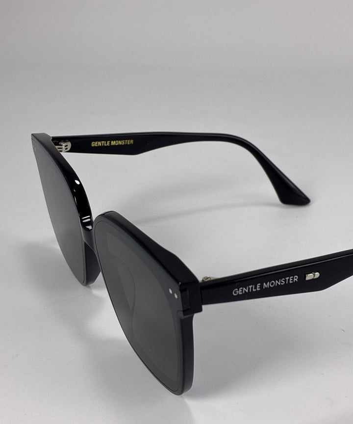 Gentle Monster แว่นกันแดด